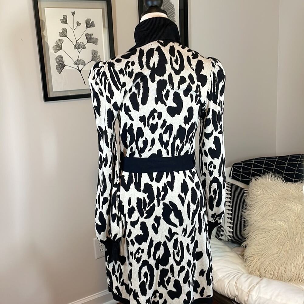 NWT Who What Wear leopard print sweater dress - Picture 5 of 9